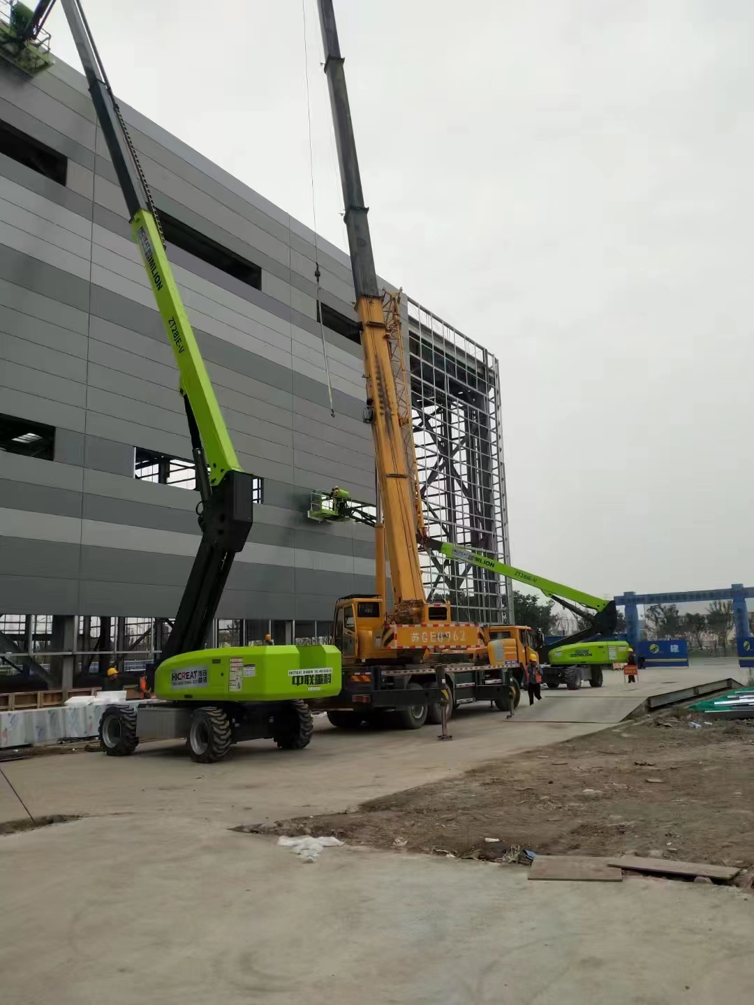 上海鋼結(jié)構(gòu)三級資質(zhì)13585605056周先生